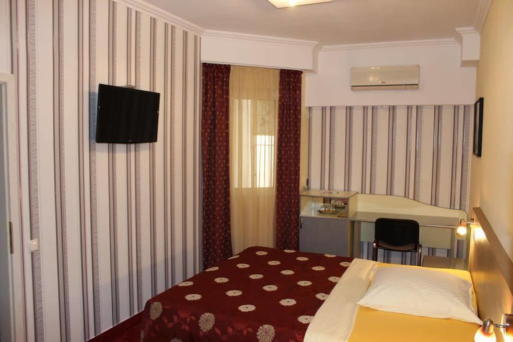 Pension Yellow Timişoara Exterior foto